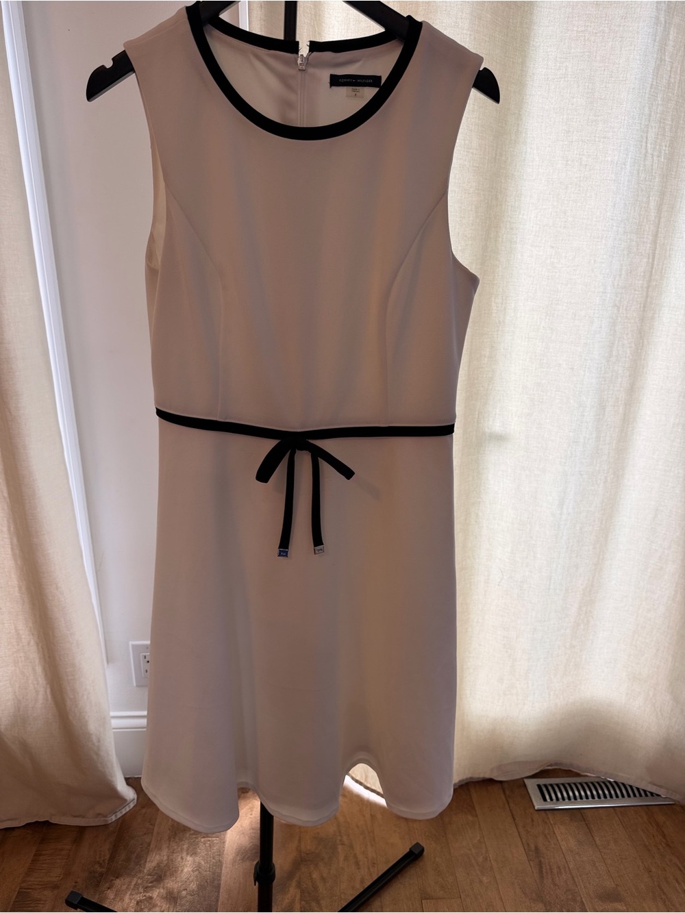 Tommy Hilfiger Winter White Sleeveless Dress with Black Trim and Waist Tie